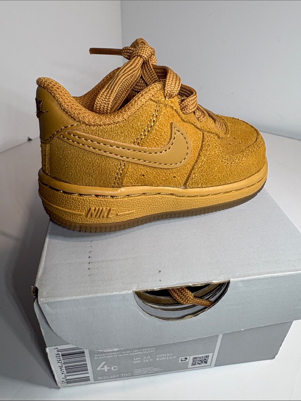 Nike Kids Suede Low-Top Sneaker in Wheat/Gold